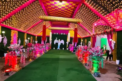 banquet hall vs farmhouse wedding
